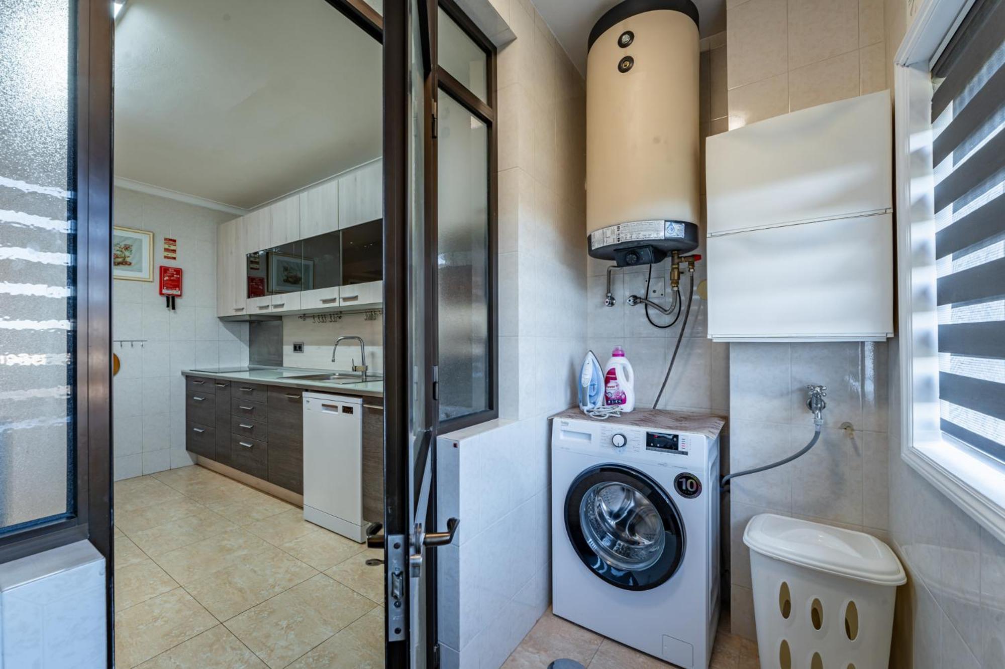 Cozy And Quiet Spacious Flat Вила-Нова-ди-Гая Экстерьер фото